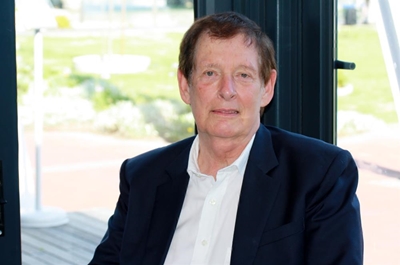 Richard Dawson resigns